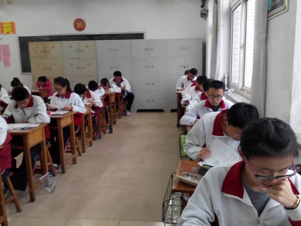 高一学段模块检测顺利进行