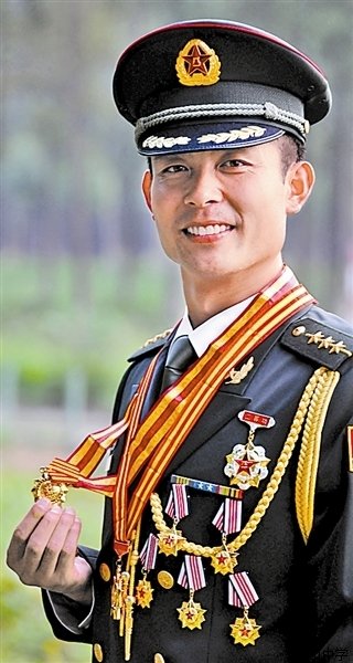 校友韩庆波当选十二届全国人大代表，受到习近平总书记接见