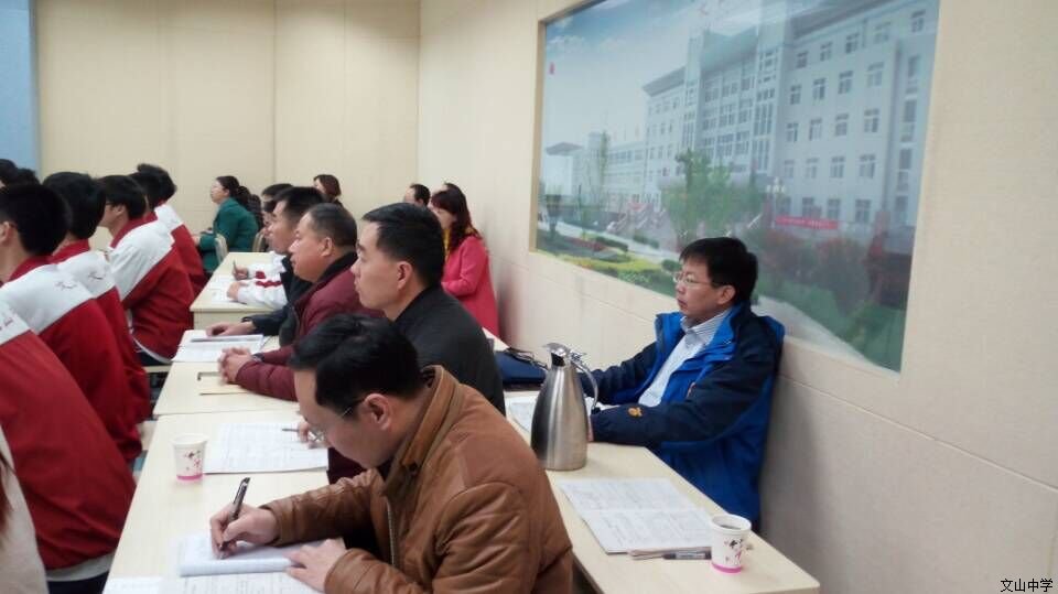 我校三月份第三周每周一课及集体备课火热进行中