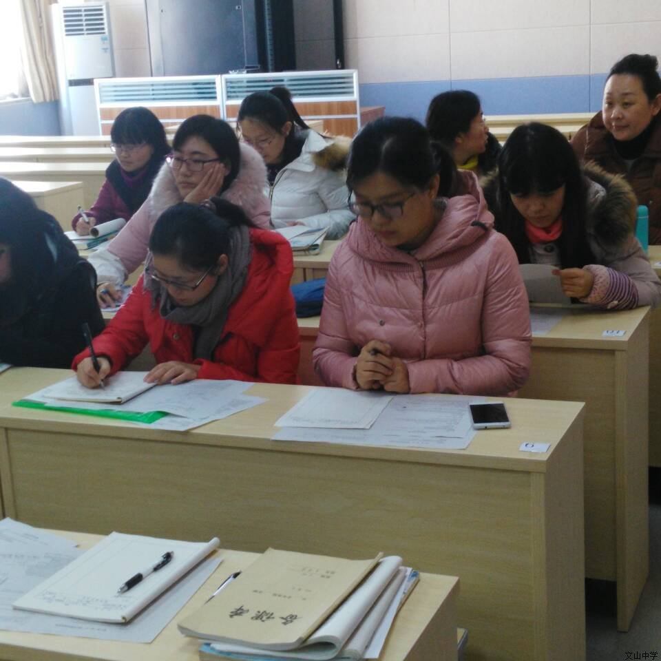 我校11月份学科教研活动精彩瞬间