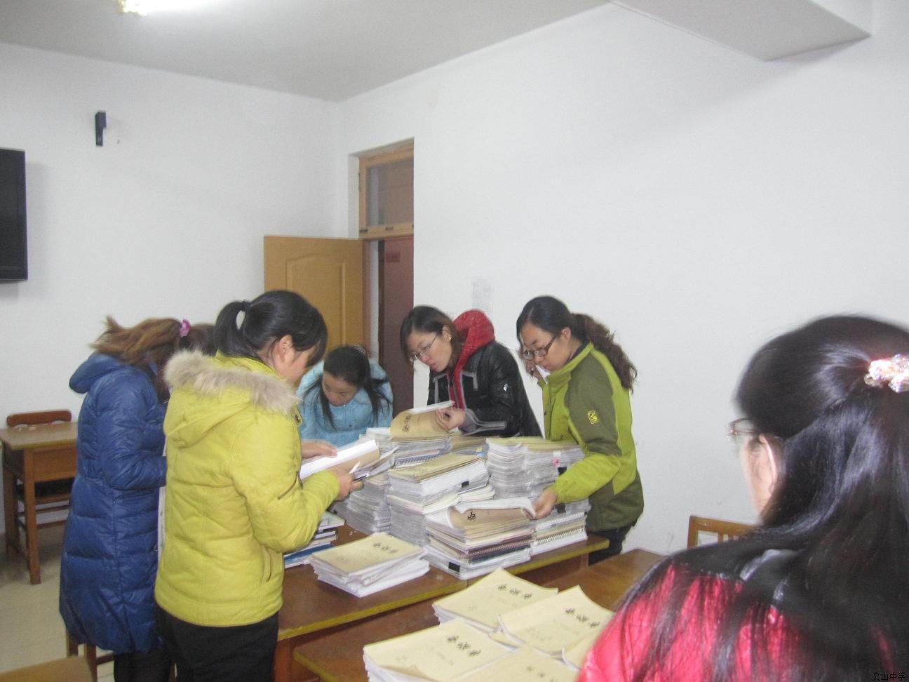 简讯：我校进行青年教师教学常规检查