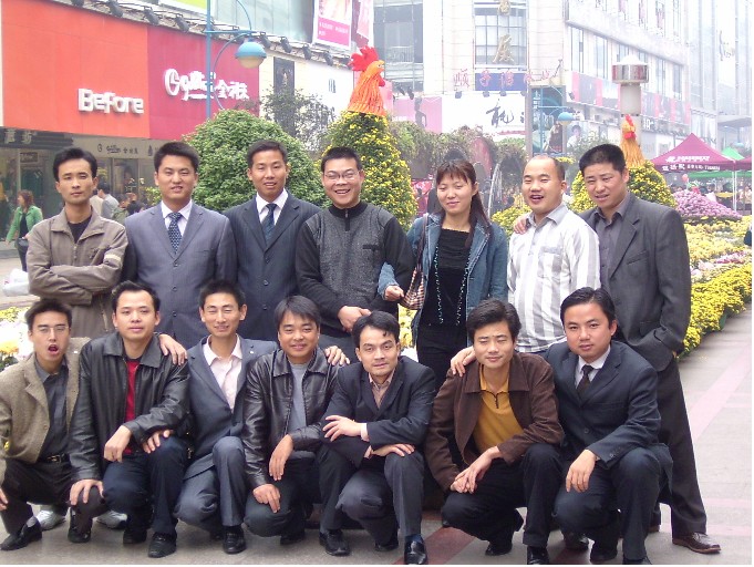 我校学老同学聚会图片