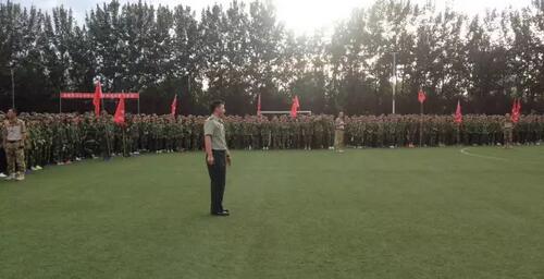 爱国教育 | 传递军旗，感受军魂！