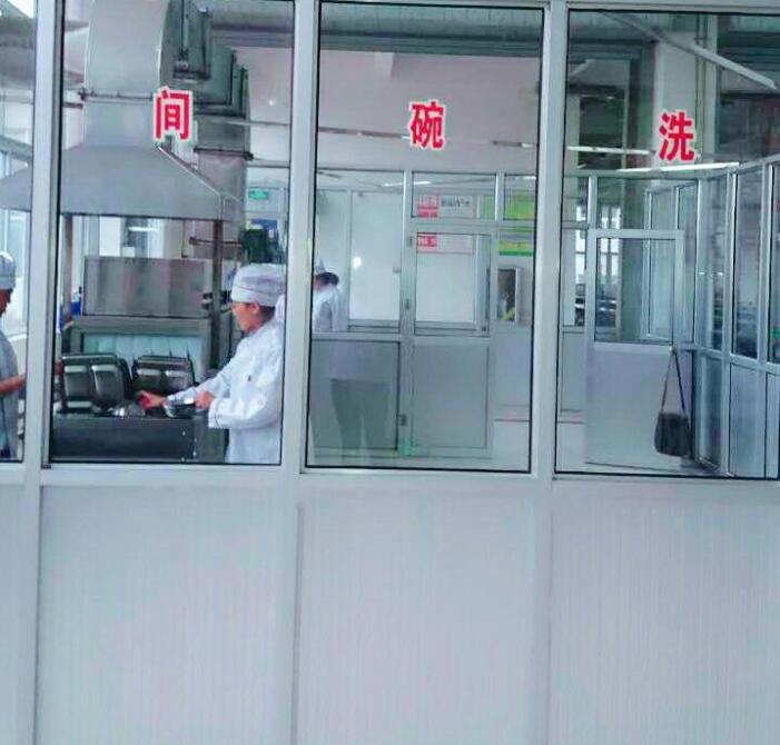 家里的感觉 妈妈的味道。 —— 走进餐厅