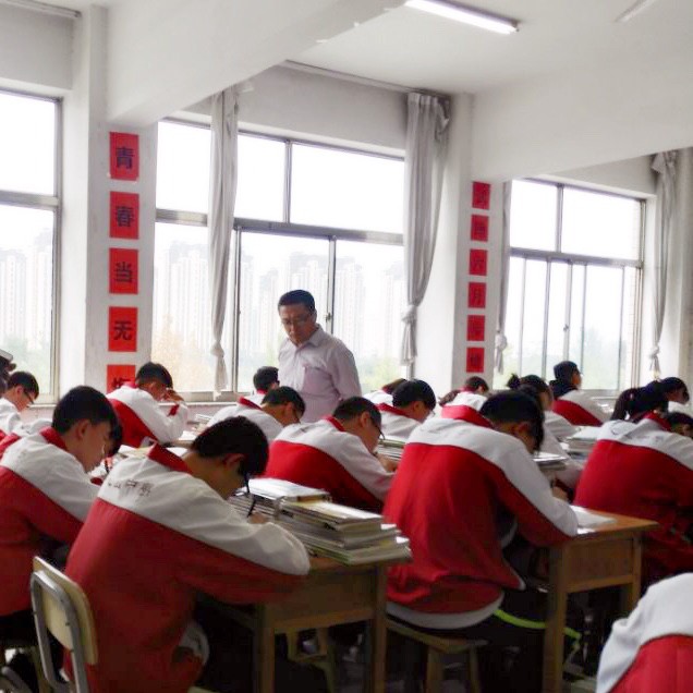 潍坊市教科院专家来我校进行教学调研工作