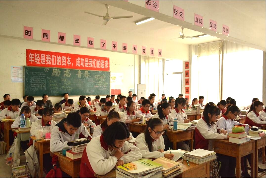 潍坊市教科院专家来我校进行教学调研工作
