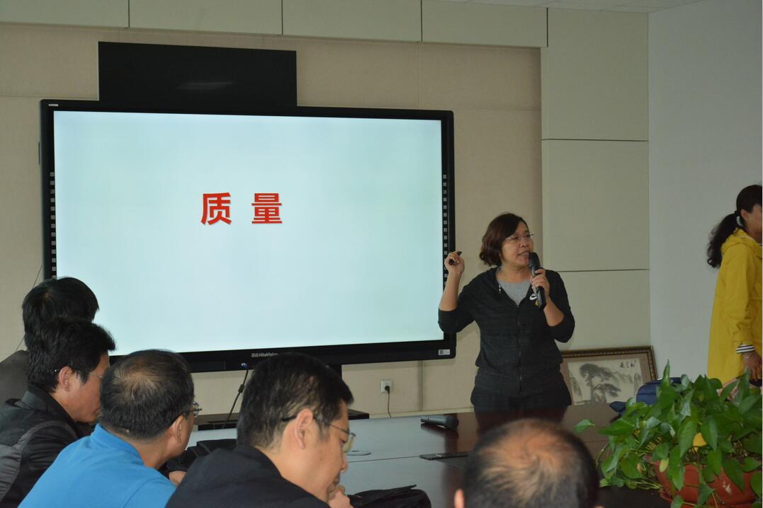 高密市和临朐县教育考察团来我校交流考察