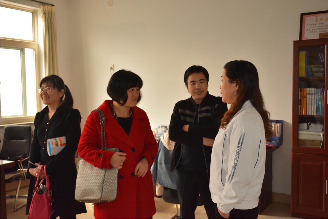 高密市和临朐县教育考察团来我校交流考察