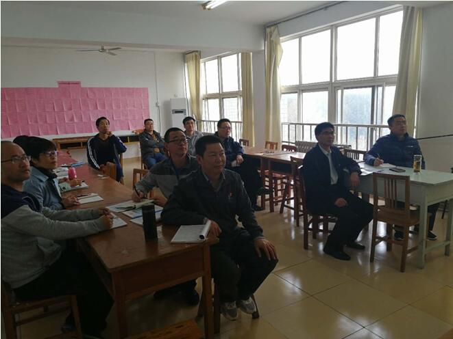 我校组织收看中国共产党第十九次全国代表大会开幕会
