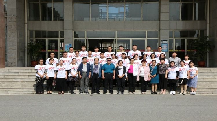 廿载同窗再聚首，一生知己又相逢 ——城关中学九四级一班毕业20周年同学会