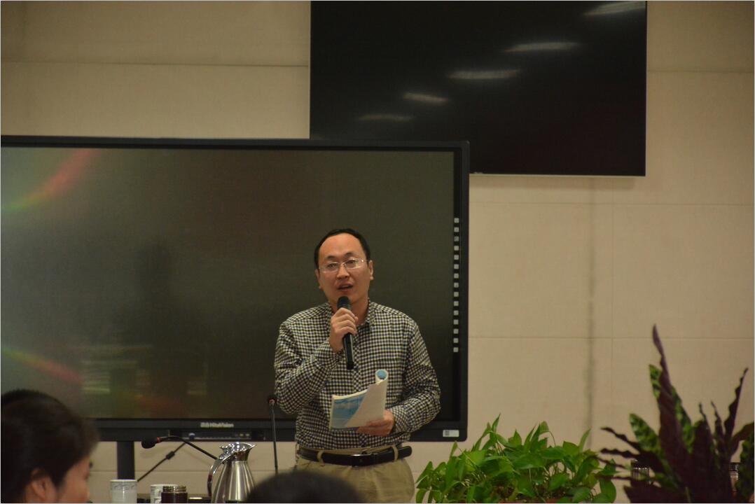 我校召开“学习精中、立即行动”校内观摩暨思维碰撞现场会