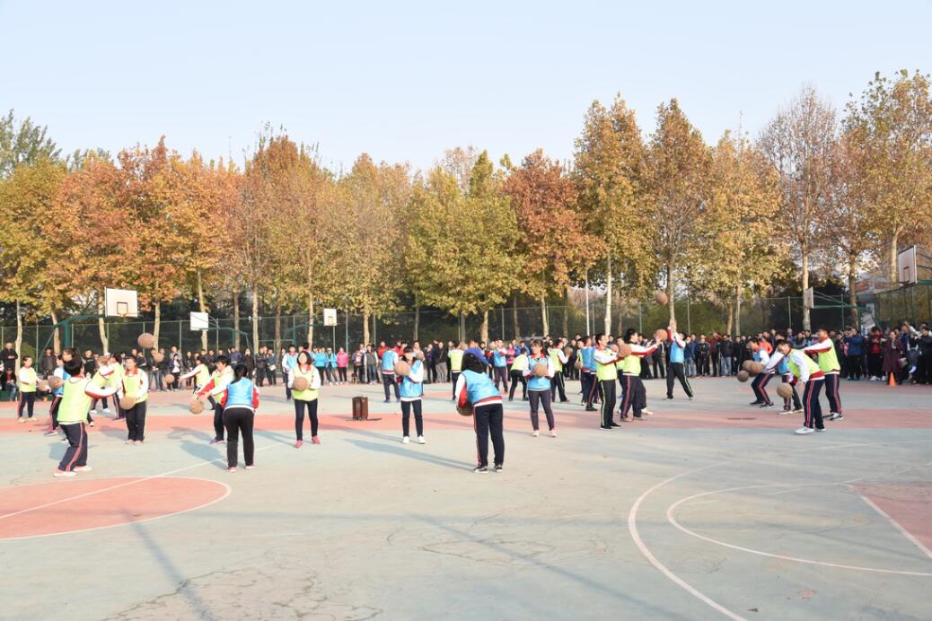山东省体育与健康学科德育优秀课例观摩暨教学改革研讨会在我校召开