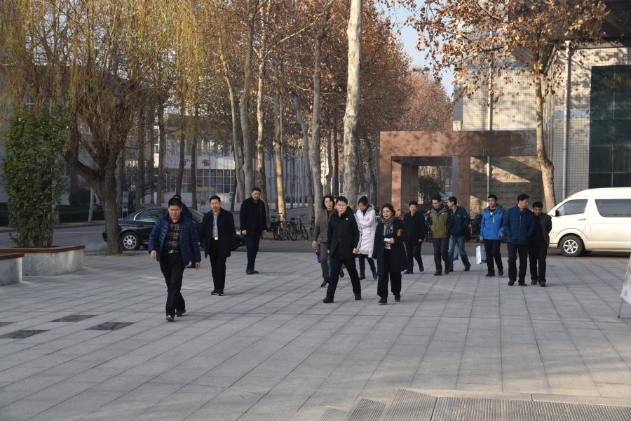 潍坊市教育创新研究院专家莅临我校督查指导工作