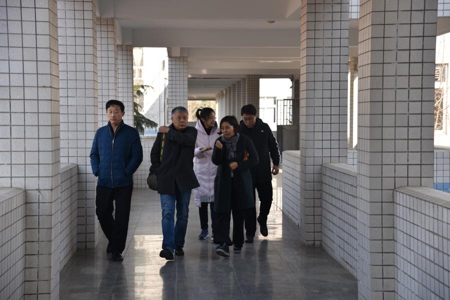 潍坊市教育创新研究院专家莅临我校督查指导工作