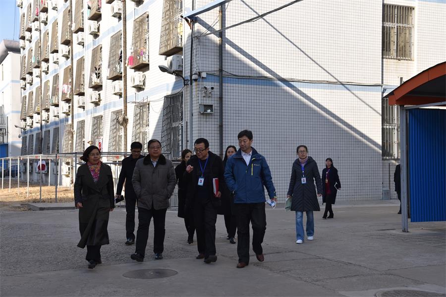 全国中小学校责任督学挂牌督导创新县评估组莅临我校检查督学工作