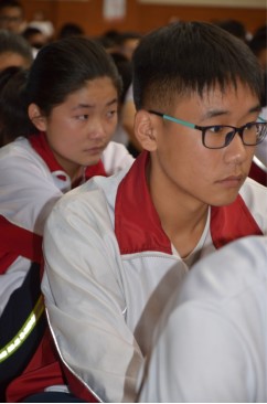 感恩励志，用孝心见证成长