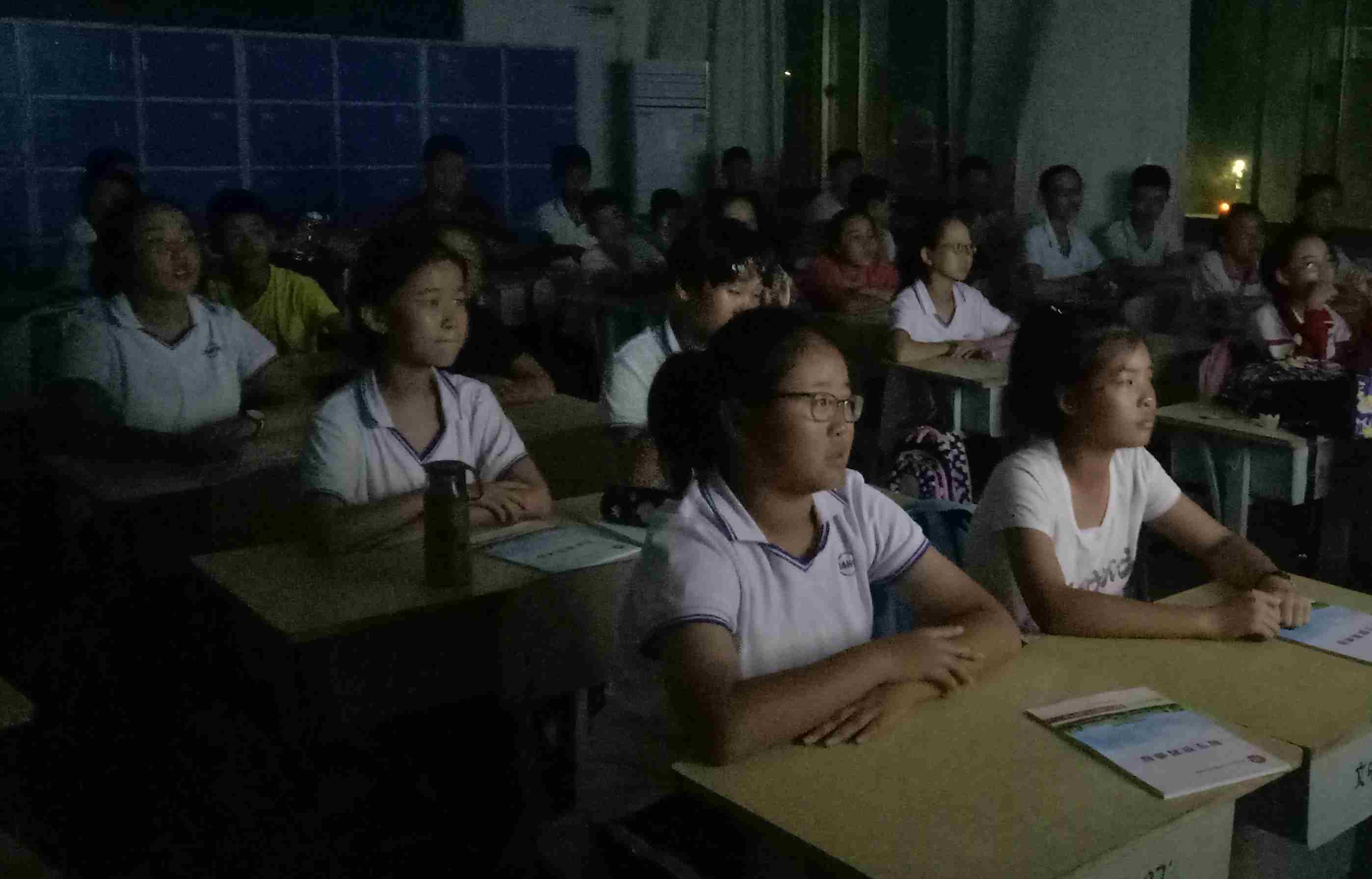 《开学第一课》带着梦想前行