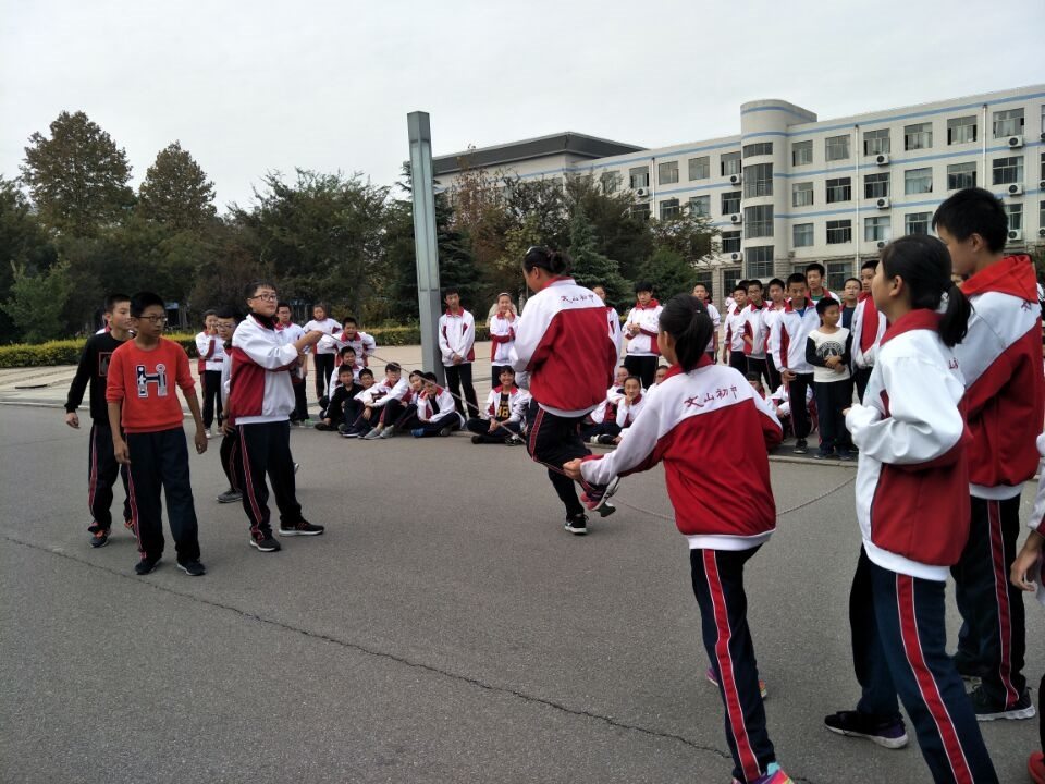 阳光体育 | 昌邑市文山初中：走向阳光，快乐成长