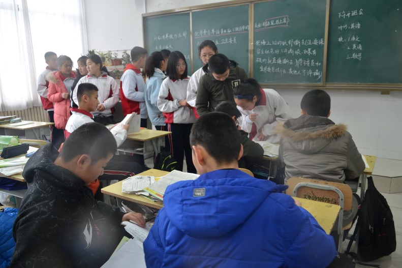 新起点 新征程 | 昌邑市文山初中：和衷共济齐谋划，春风化雨润心田