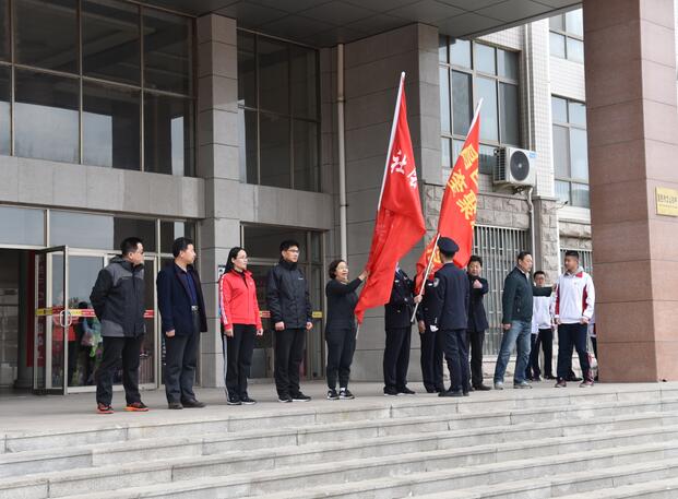 特色课程 | 家警校护航，昌邑市文山初中“新时代、新风采”文化远足环保考察活动成功举行
