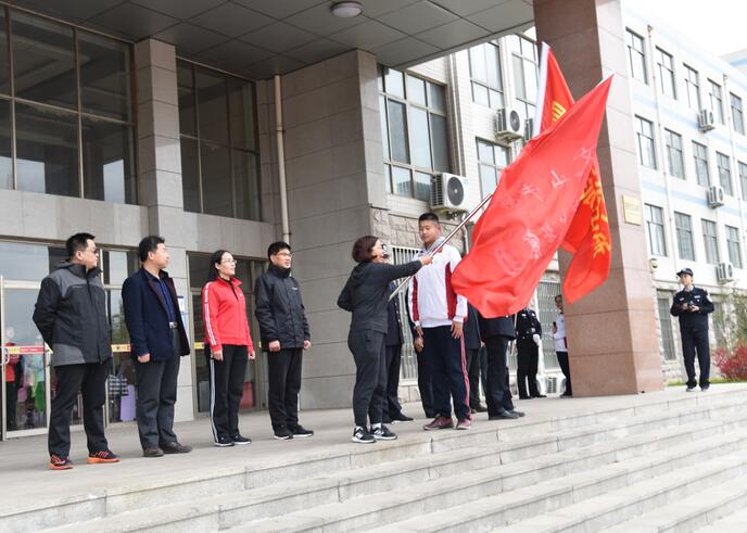 特色课程 | 家警校护航，昌邑市文山初中“新时代、新风采”文化远足环保考察活动成功举行