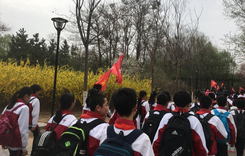 特色课程 | 家警校护航，昌邑市文山初中“新时代、新风采”文化远足环保考察活动成功举行