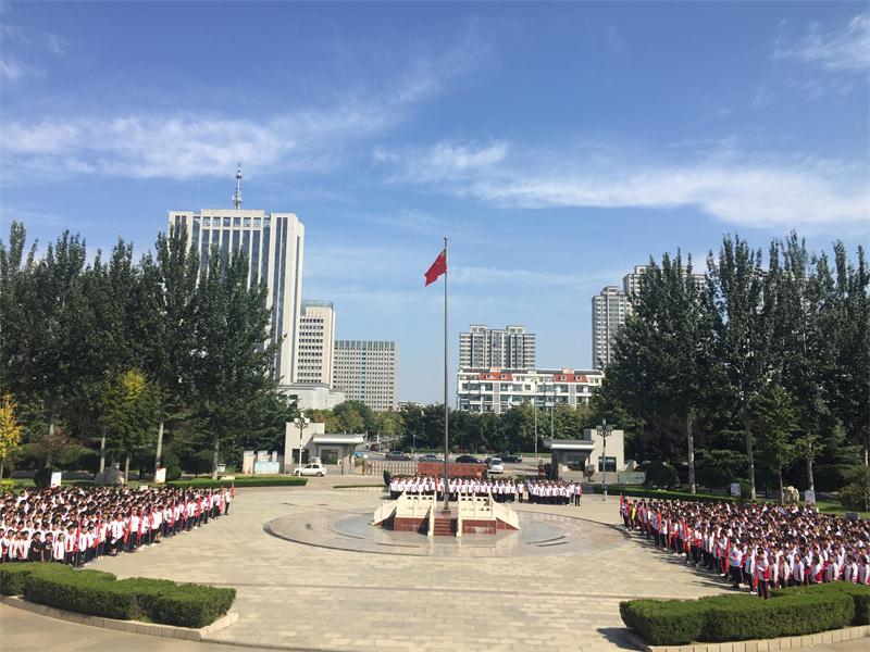 致敬教师：不一样的教师节！