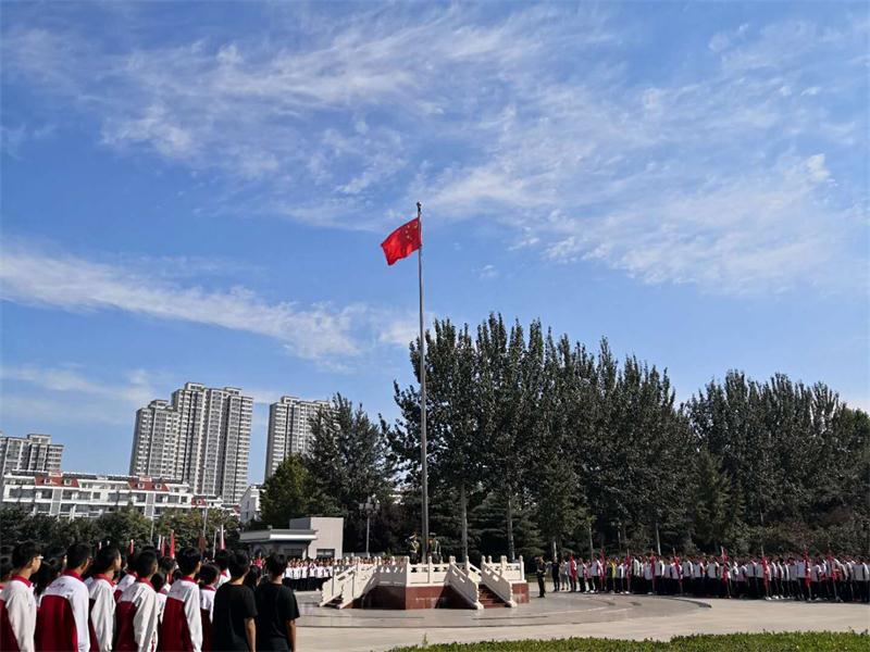 致敬教师：不一样的教师节！