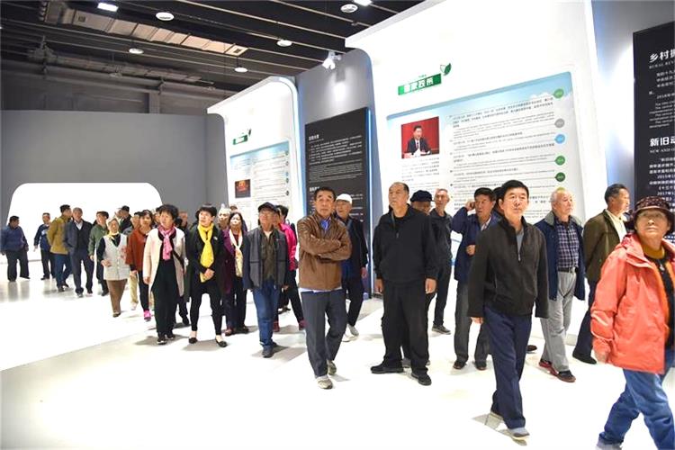 校园新闻 | 重阳聚首话教育，喜看变化谋发展！