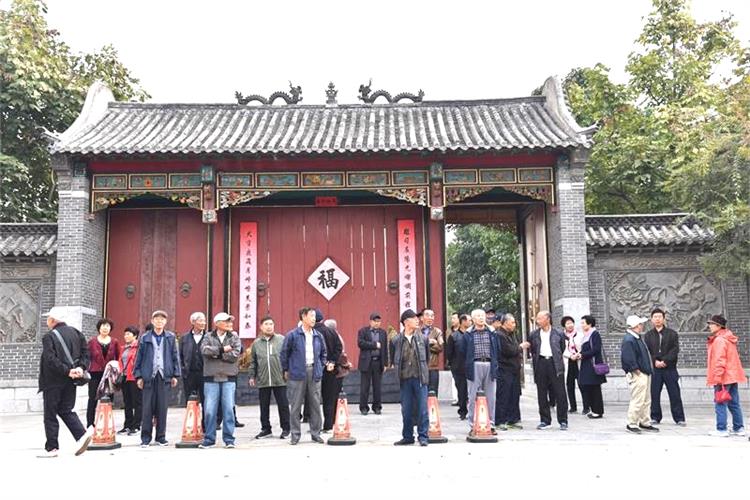 校园新闻 | 重阳聚首话教育，喜看变化谋发展！