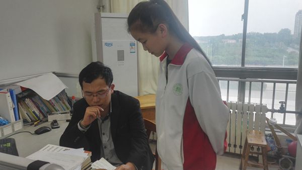 亦师亦兄，关爱传递