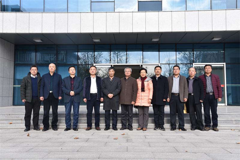 开放办学 | 我校与中国石油大学（华东）举行“优秀生源基地”签约仪式！