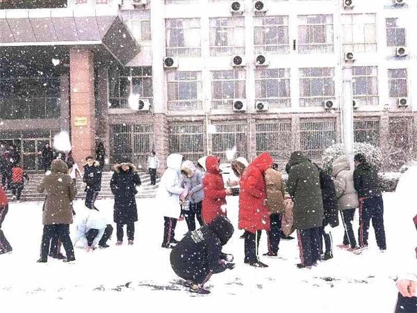 印象文中 | 最爱文山晴后雪，千里一色舞长天！