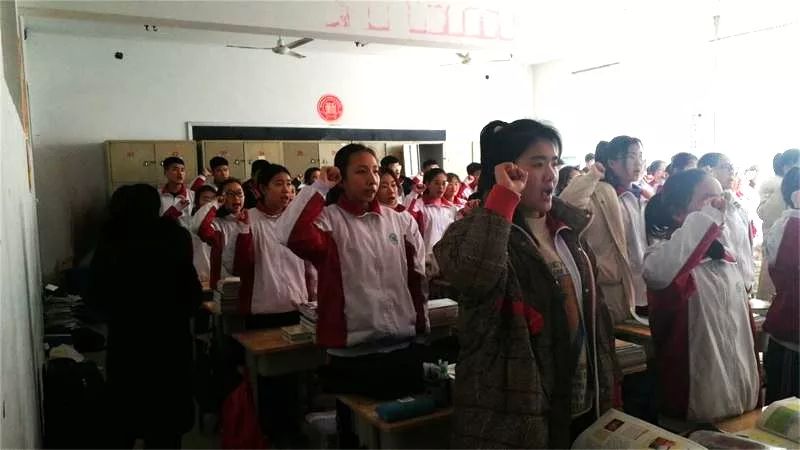 开学第一天 | 忙碌与温馨同在，期待与祝福齐飞！