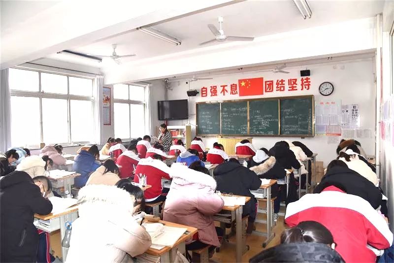 开学第一天 | 忙碌与温馨同在，期待与祝福齐飞！