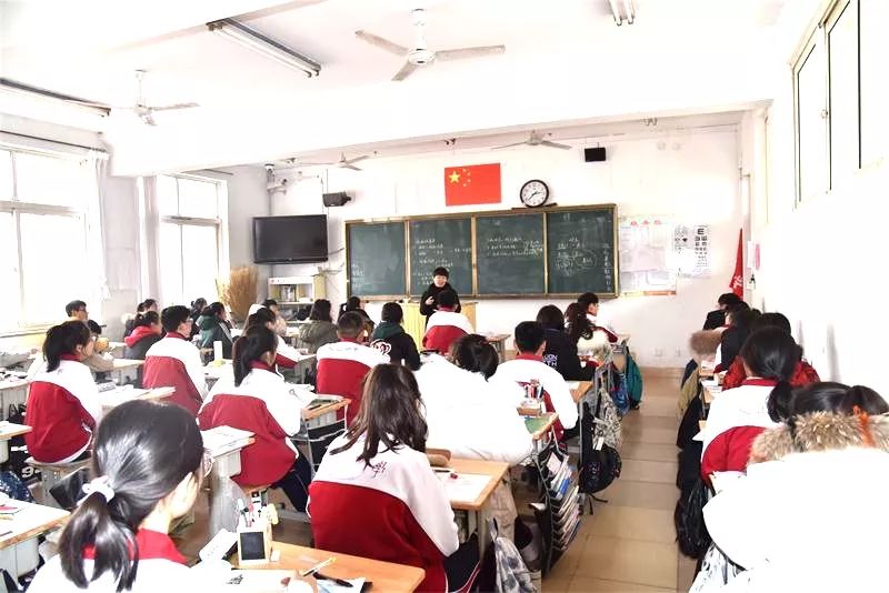 开学第一天 | 忙碌与温馨同在，期待与祝福齐飞！
