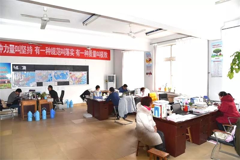 开学第一天 | 忙碌与温馨同在，期待与祝福齐飞！