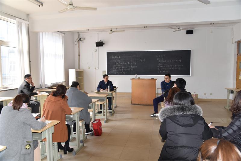 潍坊市教科院教研员来我校视导教育教学工作