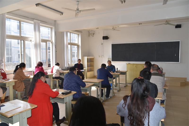 潍坊市教科院教研员来我校视导教育教学工作