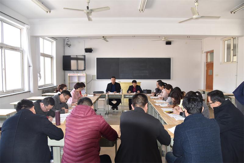 潍坊市教科院教研员来我校视导教育教学工作