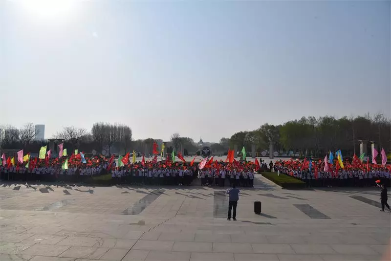 育人课程 | 励志青春正奋斗，经典嘹亮唱祖国！