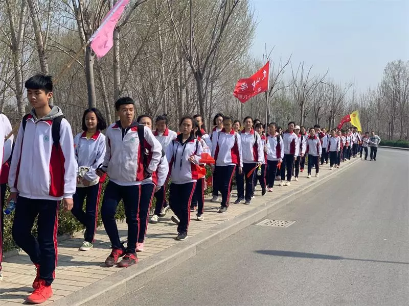 育人课程 | 励志青春正奋斗，经典嘹亮唱祖国！
