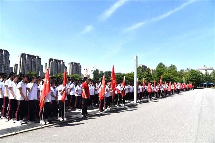 五四宣言 | 以我热血青春，致敬百年五四！