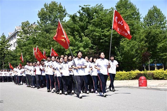 五四宣言 | 以我热血青春，致敬百年五四！