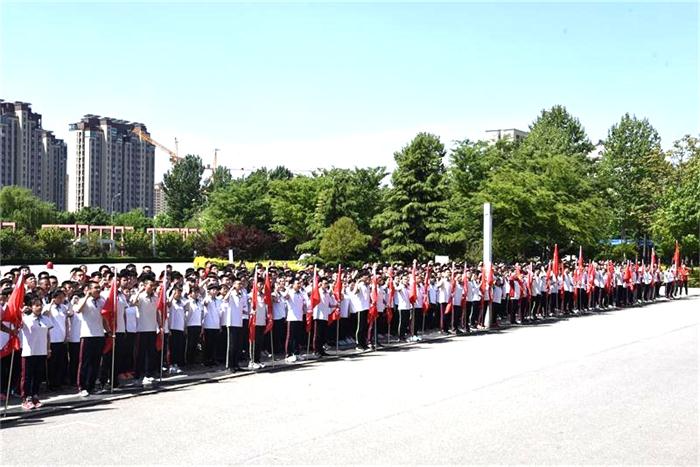 五四宣言 | 以我热血青春，致敬百年五四！