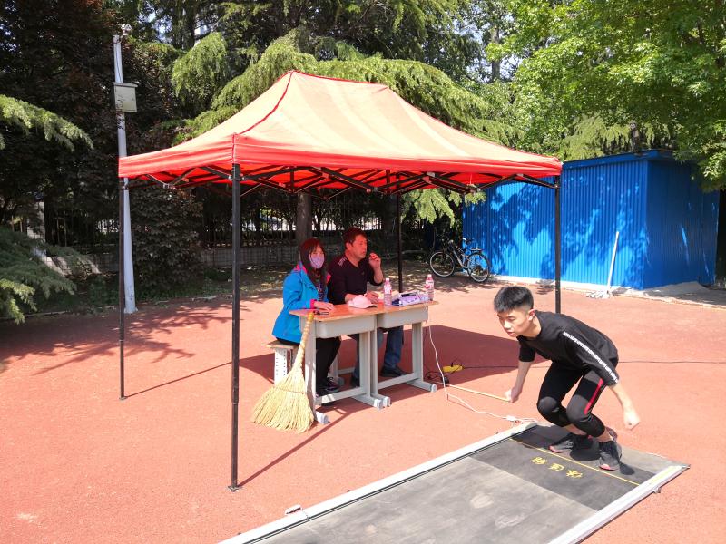 文山中学高质量完成“初中学业水平与健康学科考试”工作