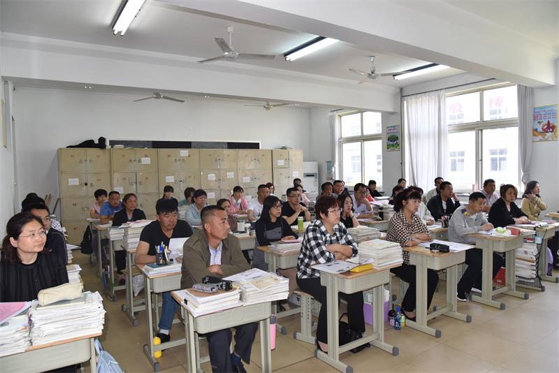 家长课程 | 师生齐心同筑梦，家校携手共育人！
