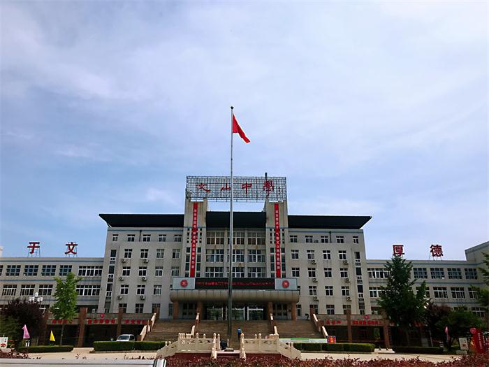 我校2019年高考顺利结束