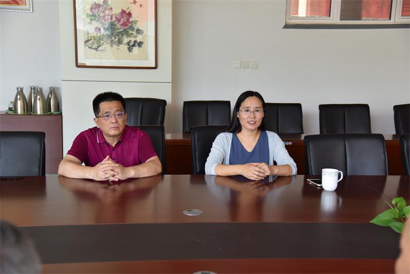 山东省体育局手球王志峰主任来我校调研