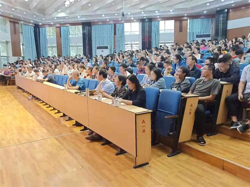 校园新闻 | 潍坊市高中数学教研教学策略研讨会在我校召开！
